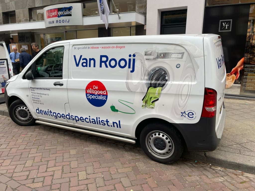 Autoreclame voor De Witgoedspecialist door FaberExposize