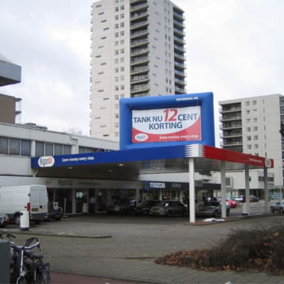 Inflatables voor tankstation door FaberExposize